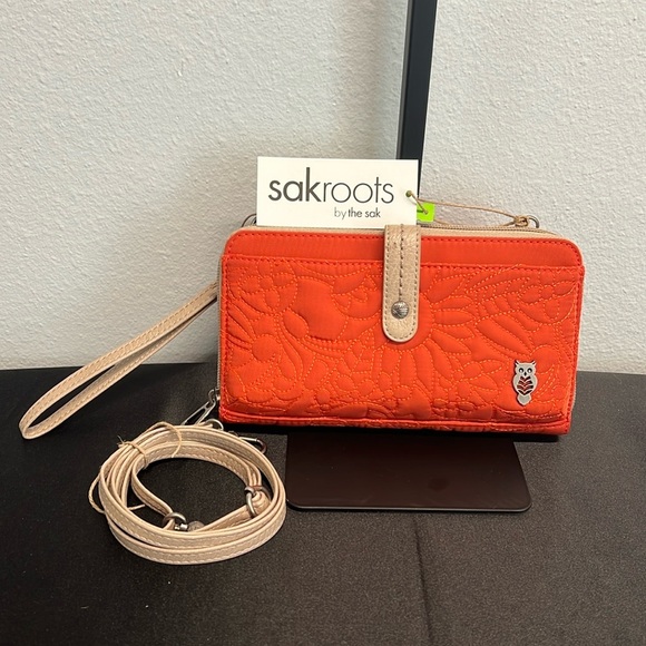 Sakroots | Cyan Smart Phone Crossbody/Wallet/Wristlet ~ Made Recycled Bottles ♻️ - Picture 1 of 14